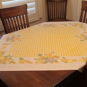 🍊🍐 Vintage Tablecloth Fruit/Gingham Print